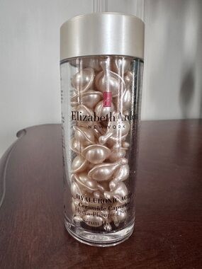 Elizabeth Arden Hyaluronic Acid Ceramide Capsules - 60cnt